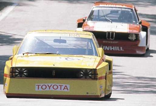 group_5_Corolla_yellowpassing_bmw.jpg