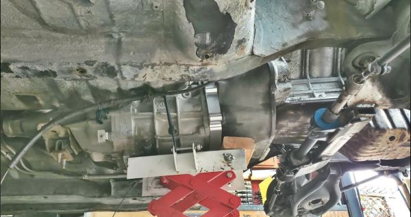 fitting_drivetrain2_-_engine2C_trans2C__from_under_car.jpg