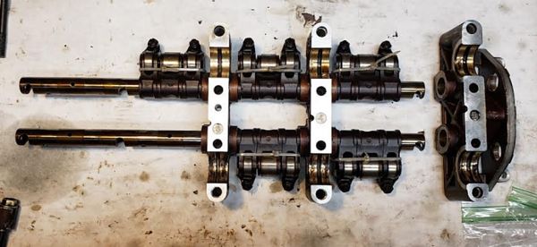 rocker_shafts_and_some_rockers.jpg